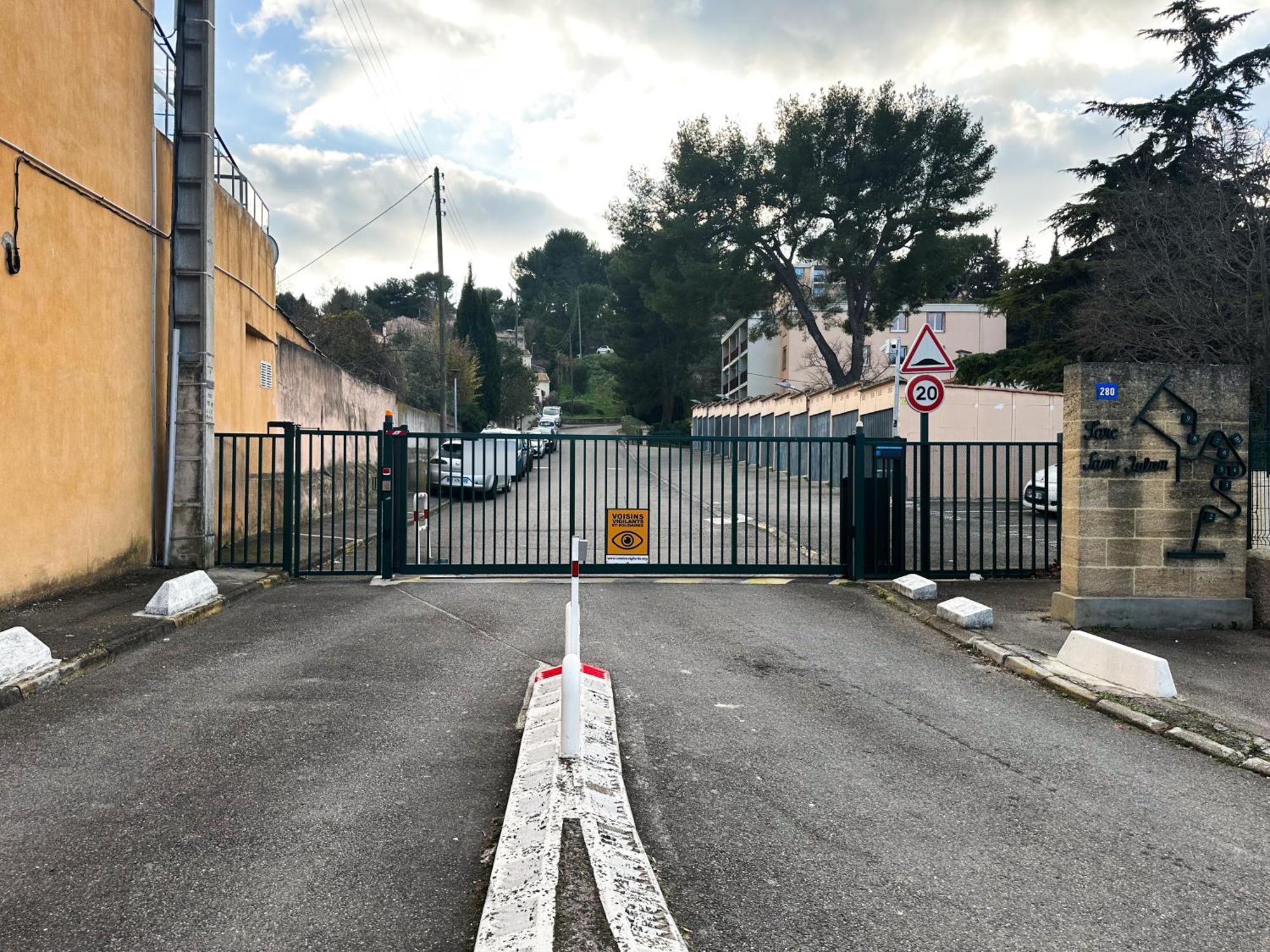 Le Niou, Appartement Avec Parking Gratuit Marseille Exteriör bild