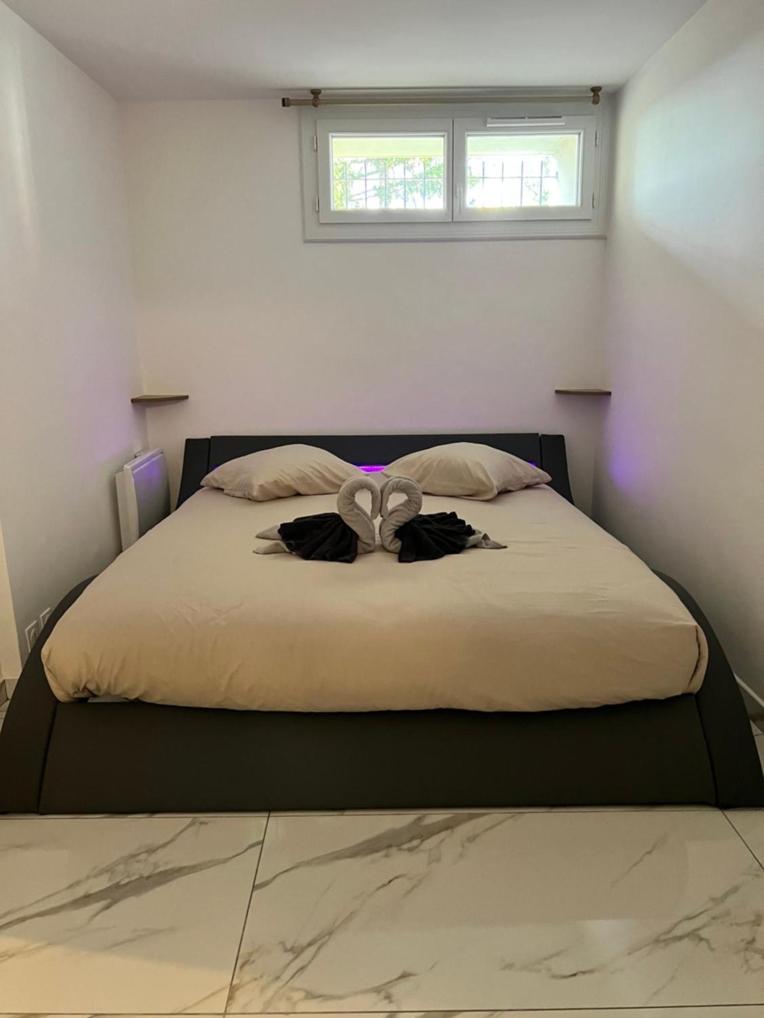 Le Niou, Appartement Avec Parking Gratuit Marseille Exteriör bild